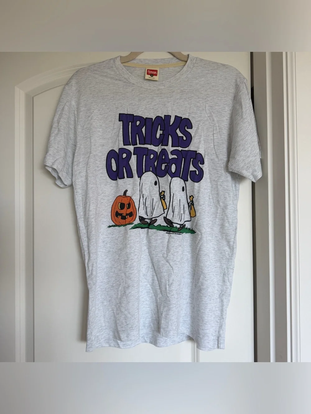 Peanuts tricks or treats shirt - Picture 2 of 5